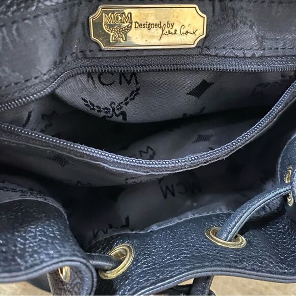 MCM Pebbled Leather Vintage Backpack Black D2037 main image 16